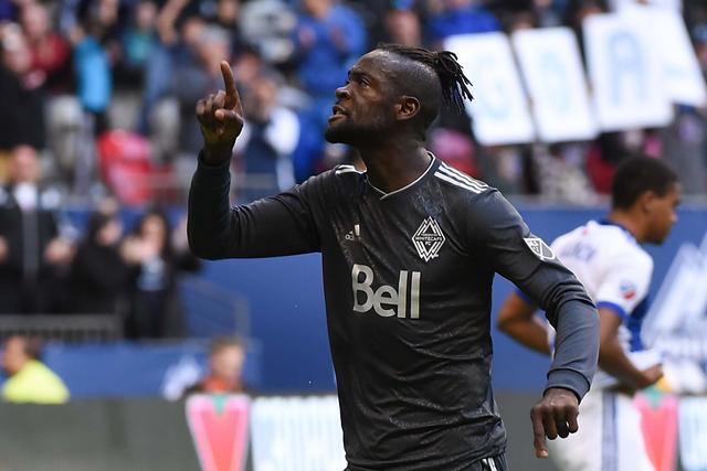 琼斯33+19+9新疆胜北控 王岚嵚28分同曦胜深圳